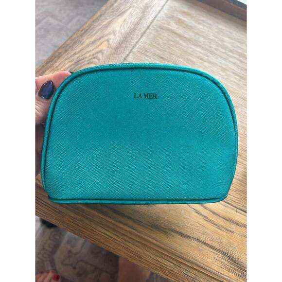 LA MER turquoise brand new cosmetic makeup bag with BRAND NEW Dior Nail Polish - Picture 2 of 7